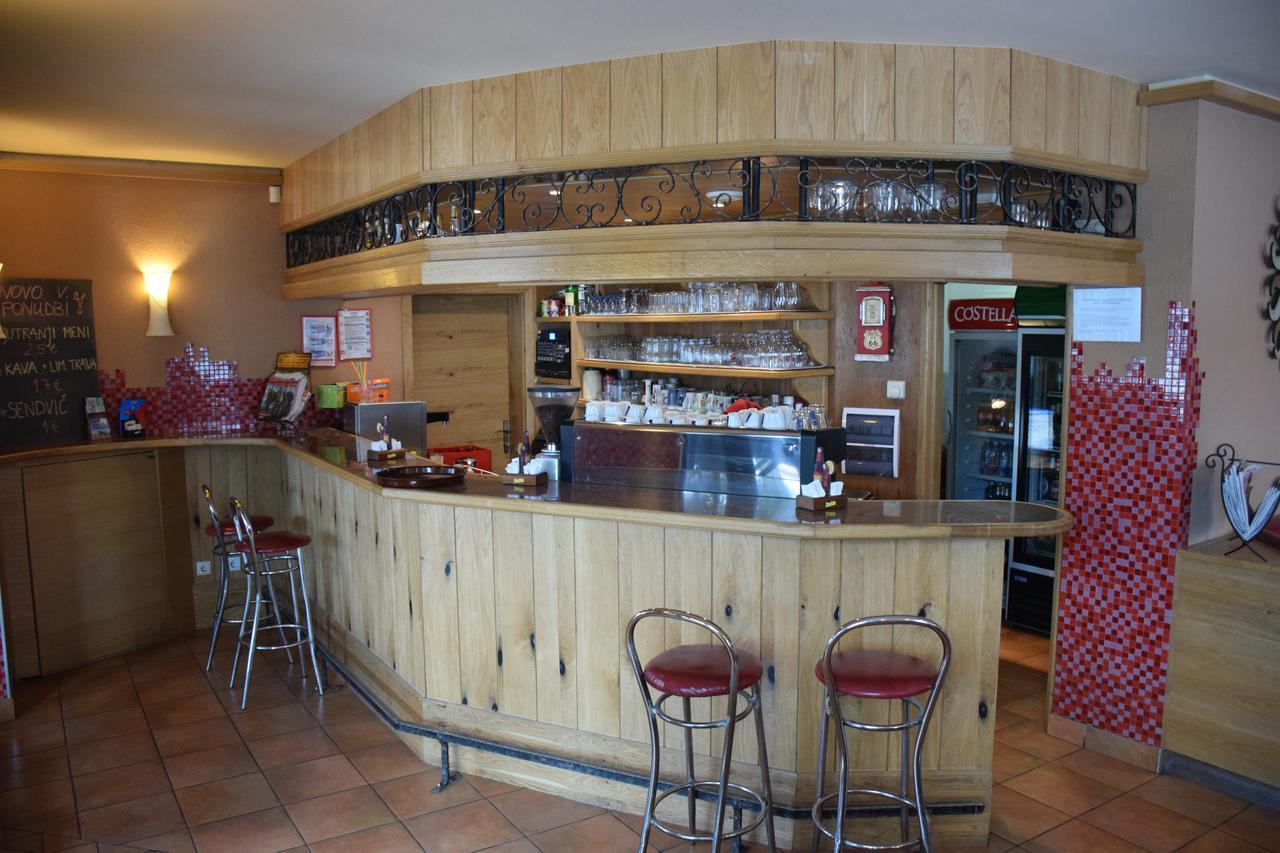 Hostel Novak Novo Mesto Eksteriør bilde